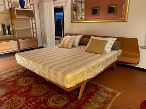 Letto matrimoniale in legno di ciliegio