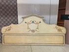 Testiera laccata classica